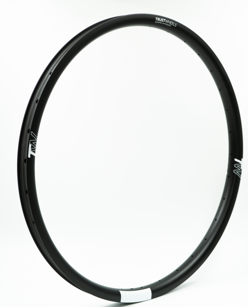 Trust Wheels Llanta M2637TL-ED 29" 32h